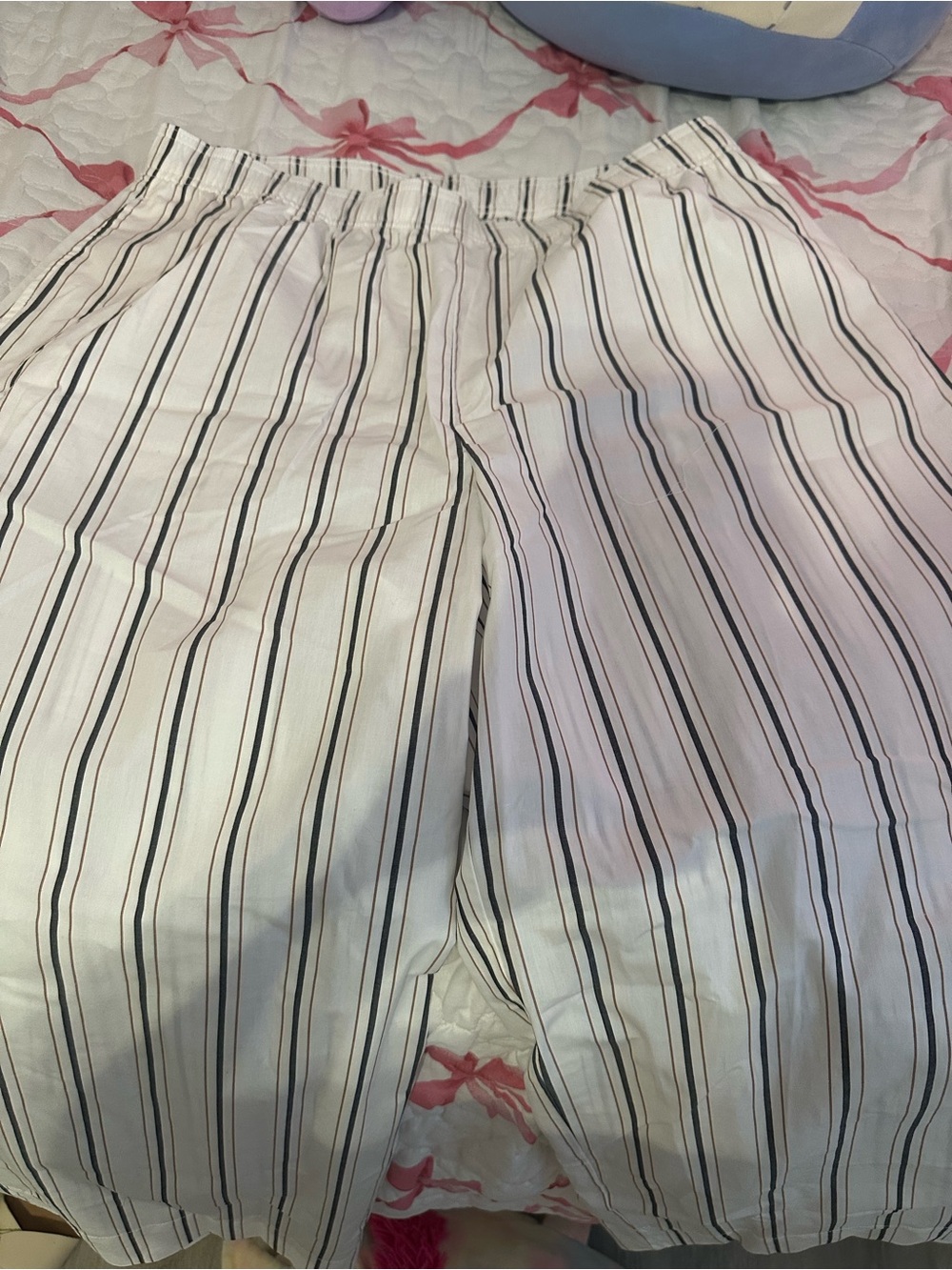 H&M linen cotton White Pants with Black Vertical Stripes size medium